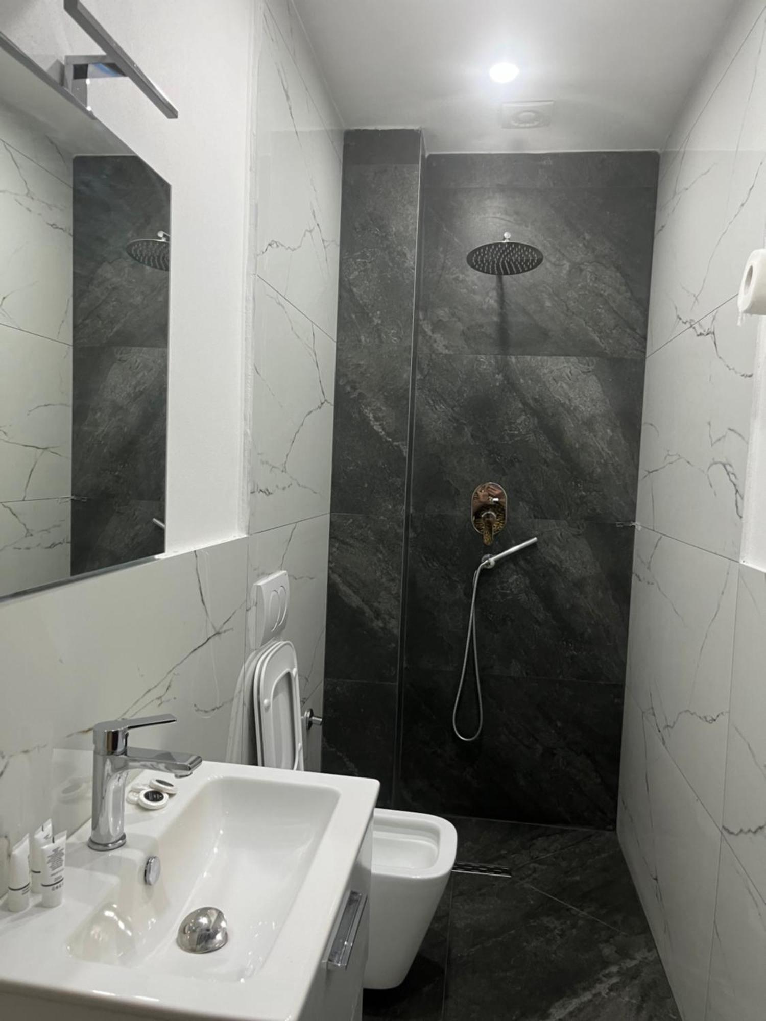 Hotel Luli City Center Durrës Eksteriør bilde