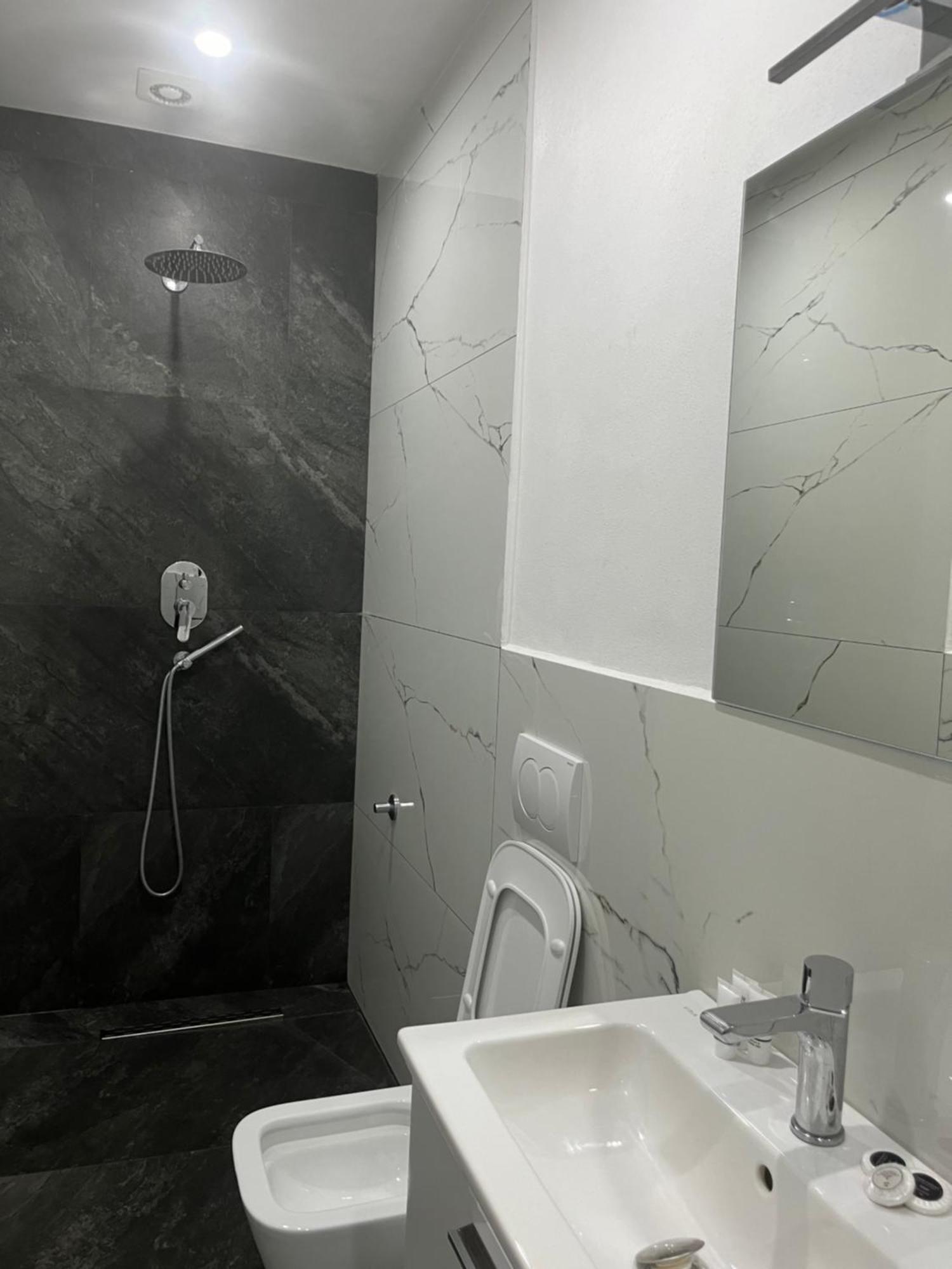 Hotel Luli City Center Durrës Eksteriør bilde